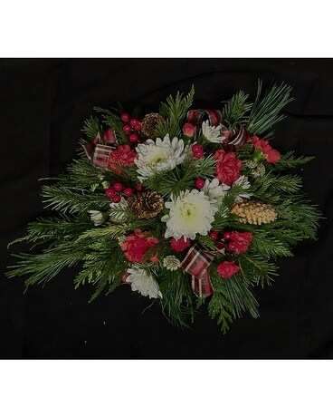 Holiday Cheers Centrepiece Flower Arrangement
