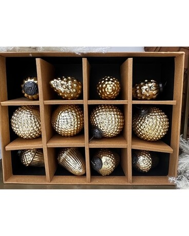 Gilded Golden Ornament Set Gifts