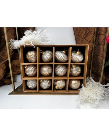 Brushed Gold Ornament Set Gifts