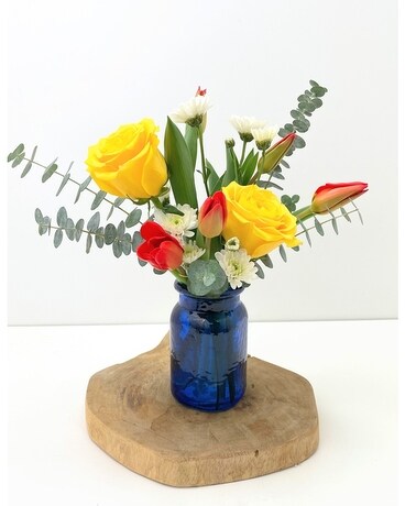Happy and You Know It! Flower Arrangement