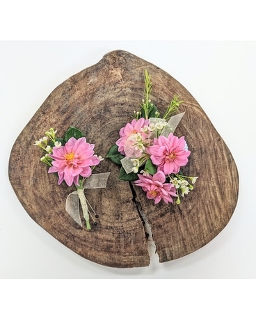 Designer's Choice Boutonniere** Boutonniere