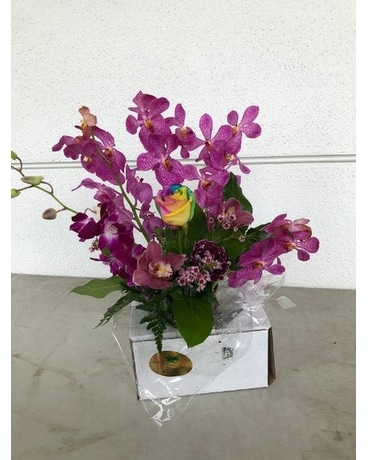 Custom Made #162 Flower Arrangement
