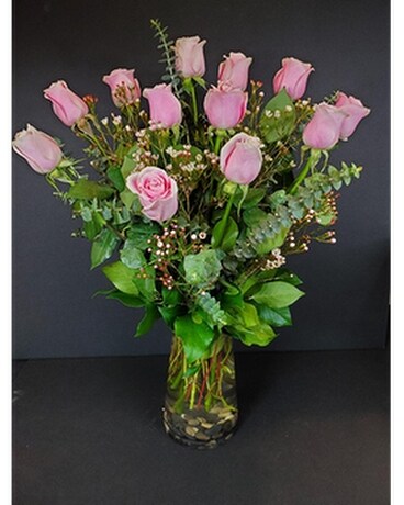 Dozen Pink Roses Flower Arrangement