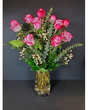 One Dozen Lavender Roses Flower Arrangement