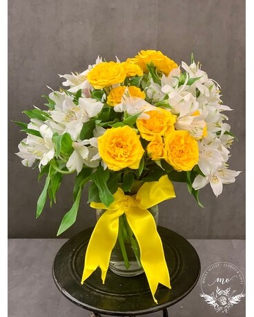 Simple Joy Flower Arrangement