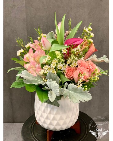 BELLA FLORA Flower Arrangement