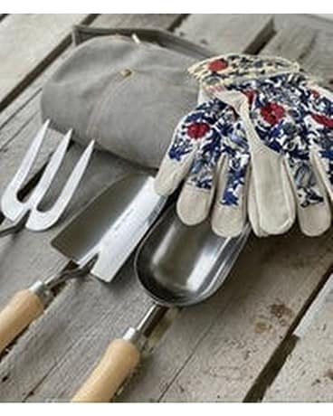 Apron-Gloves-Tools Gifts