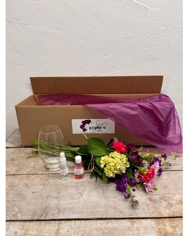 Keefe's Kit - On Demnd Flower Arrangement