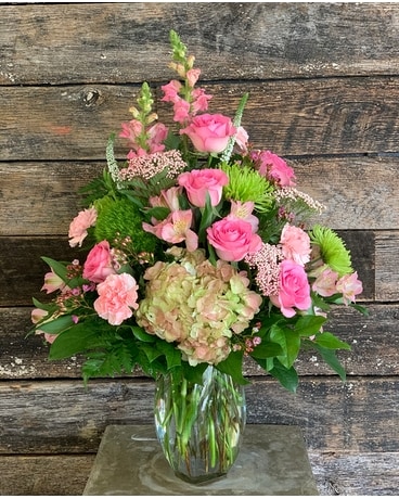 Pretty in Pink Flower Arrangement