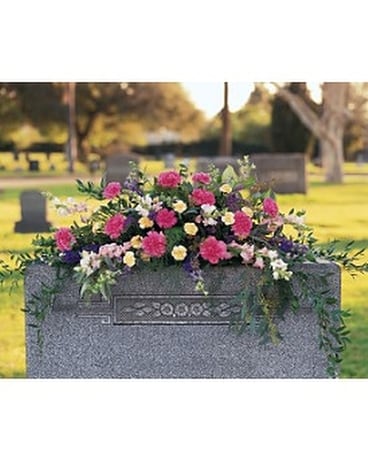 Monument Memorial Flowers Flower Arrangement