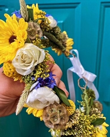 Seaside Breeze Wedding Arrangement
