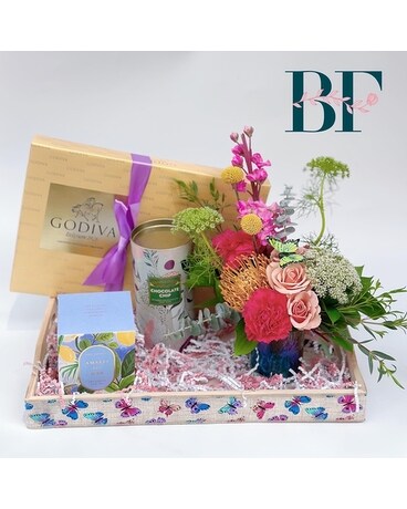 Butterfly Love Gift Set Flower Arrangement