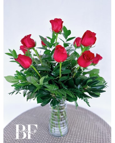 Classic Dozen Roses Flower Arrangement