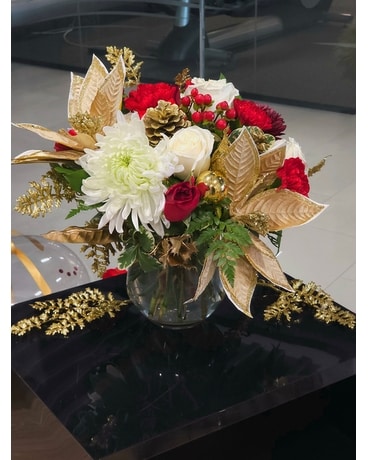 Christmas Eve Flower Arrangement