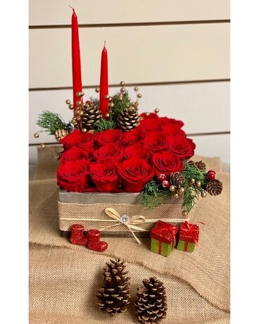 Christmas by Candlelight Flower Arrangement