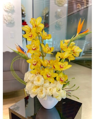 Dancing Sunlight Flower Arrangement