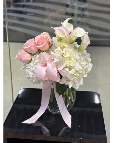 Beautiful Calla Flower Arrangement