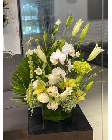 Brickell Avenue Flowers & Gifts