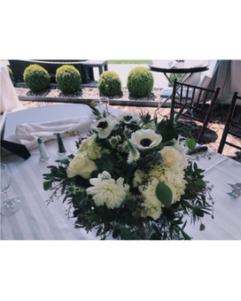Hollywood Weddings Flower Arrangement