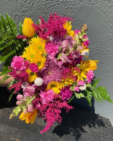 Designer's Choice Cut Flowers Flower Arrangement