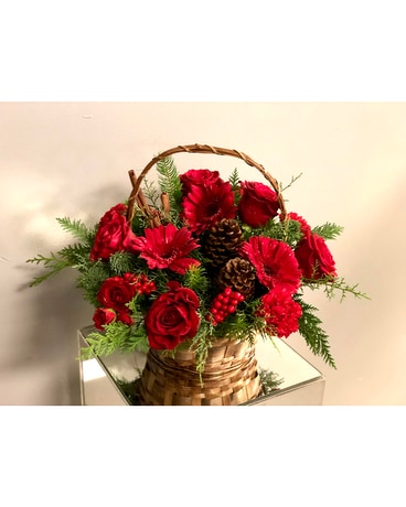 Country Christmas Flower Arrangement