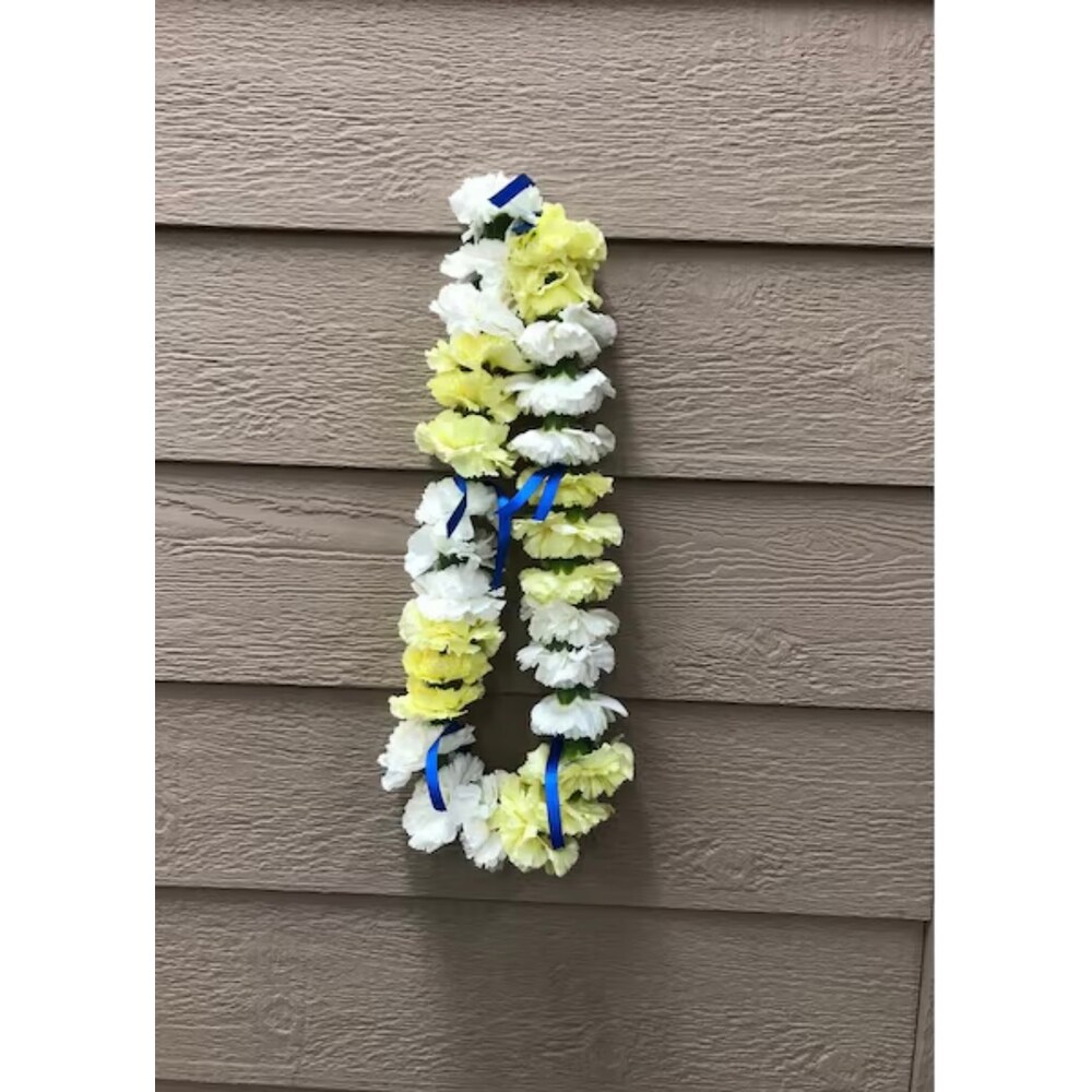 Carnation Lei in Turlock CA - Yonan's Floral