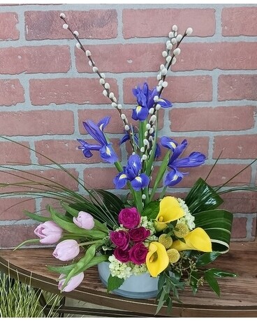 SPRING EXTRAVAGANZA Flower Arrangement