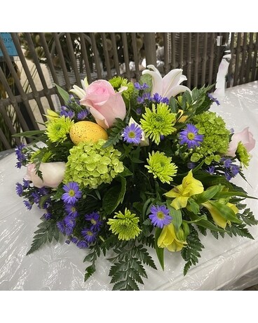 Round Easter Centerpiece Flower Arrangement