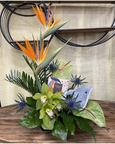 Beach Mama Flower Arrangement