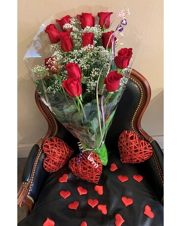 The Valentine Classic Flower Arrangement