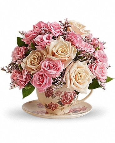 TELEFLORA'S VICTORIAN TEACUP BOUQUET Flower Arrangement