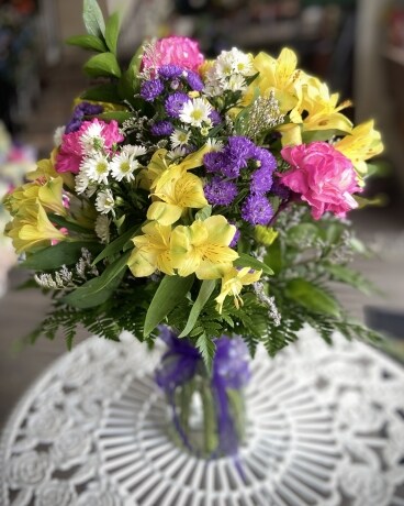 Spring Mix Flower Arrangement