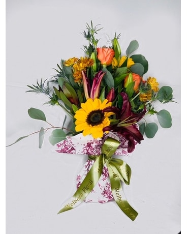 Welborn Classique Garden Wrap Flower Arrangement