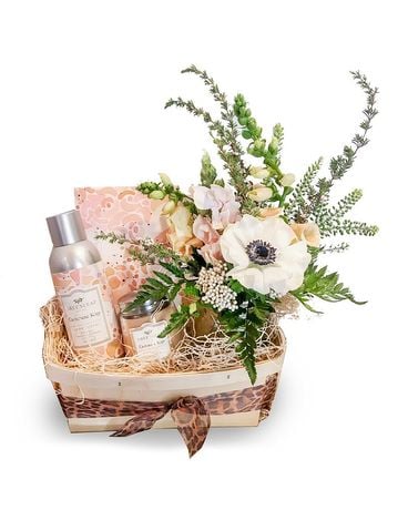 Home Fragrance Bundle Basket Flower Arrangement