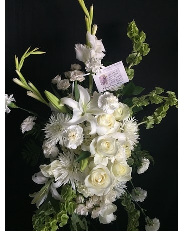 Dreams reflection Flower Arrangement