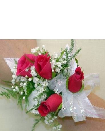 Red Quad Sweetheart Rose Wrist Corsage