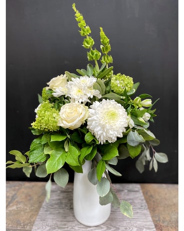 White Simplicity Flower Arrangement