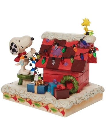 Jim Shore's Snoopy with WS Decorating Dog Gifts