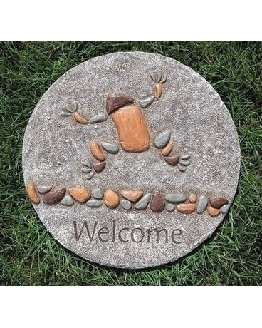 Welcome Pebble Frog Stepping Stone Gifts