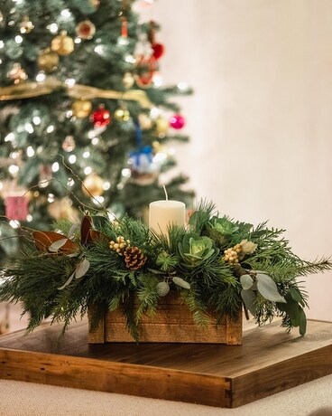 Holiday Rustic Center Piece Flower Arrangement