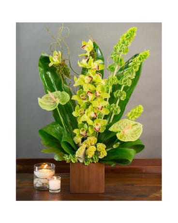 GREEN ENVY Flower Arrangement