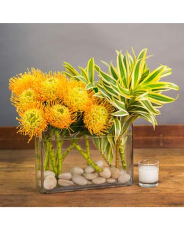 TROPICAL SUMMER Flower Arrangement