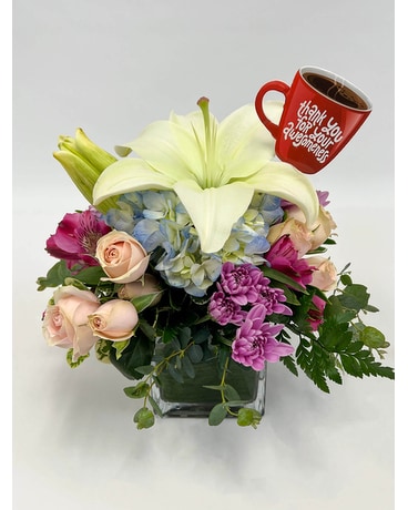 Soothing Surroundings for Admin Day Flower Arrangement