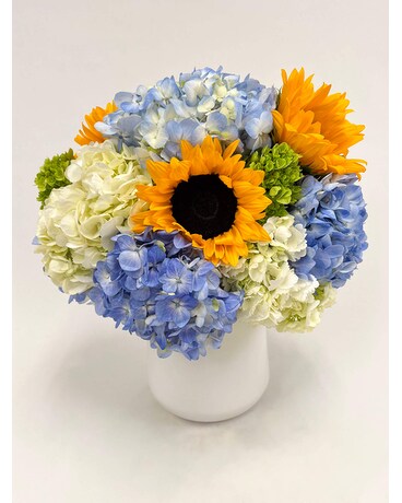 Josey Lane Deluxe Flower Arrangement