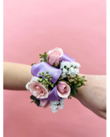 最安値で  Corsage Springtime in In | Plano & Carrolton Arlington, フラワー・ガーデニング