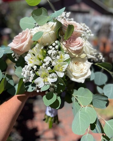 Custom Wedding Flower Arrangement