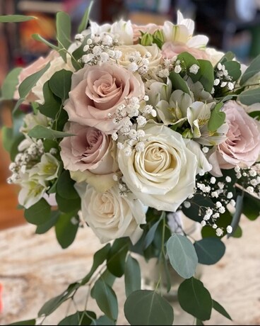 Custom Wedding Flower Arrangement