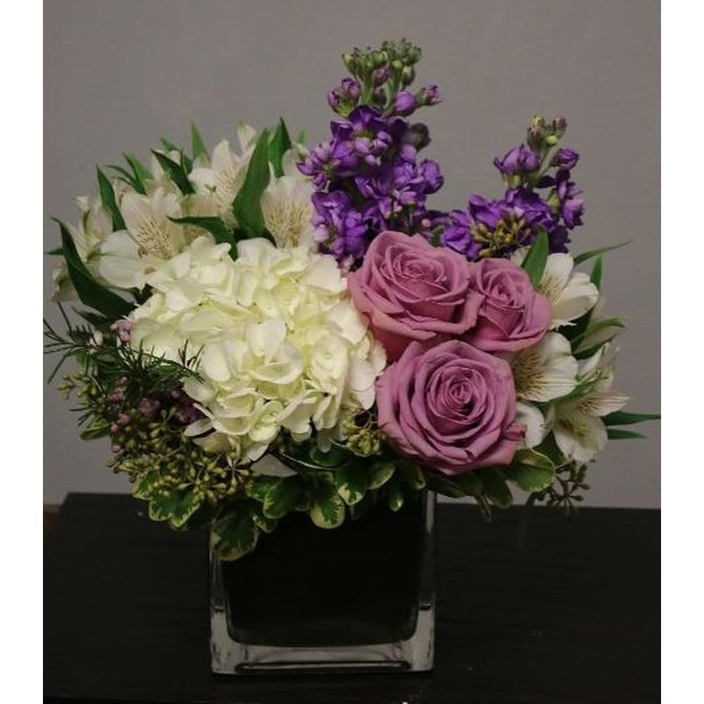 Lovely in Lavender in Orlando FL - Windermere Flowers & Gifts