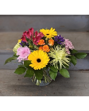 Summertime Vase Design Flower Arrangement