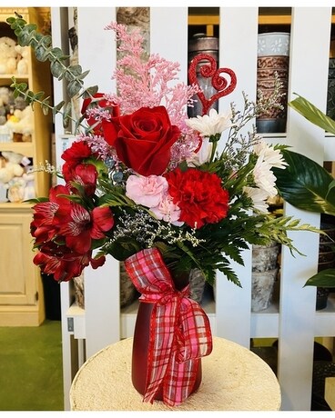 Love Struck Flower Arrangement
